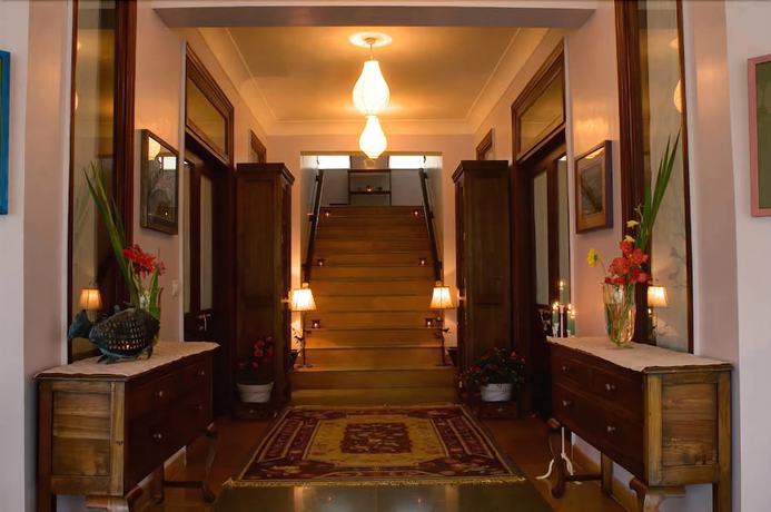 Imagen de los interiores del Hotel Fishermen\'s Lodge - A Lake Facing Near Nainital. Foto 17