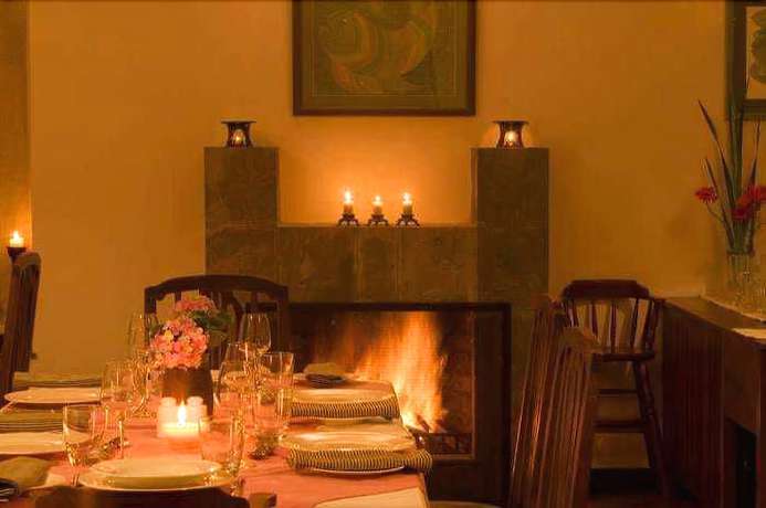 Imagen del bar/restaurante del Hotel Fishermen\'s Lodge - A Lake Facing Near Nainital. Foto 4