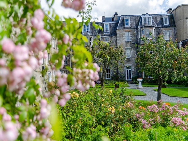 Imagen de los exteriores del Hotel Fisher's. Foto 15