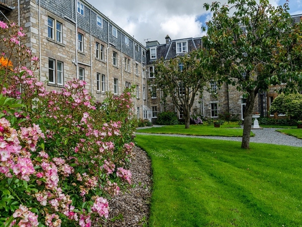 Imagen de los exteriores del Hotel Fisher's. Foto 16