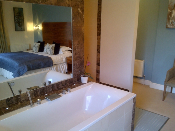 Imagen de la habitación del Hotel Fishmore Hall. Foto 16