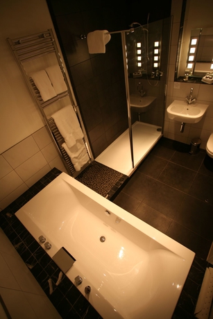 Imagen de la habitación del Hotel Fishmore Hall. Foto 17