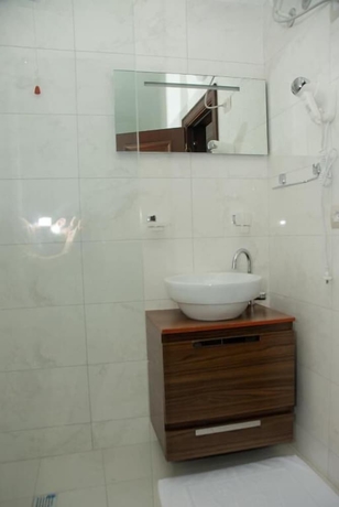 Imagen de la habitación del Hotel Fishta. Foto 11