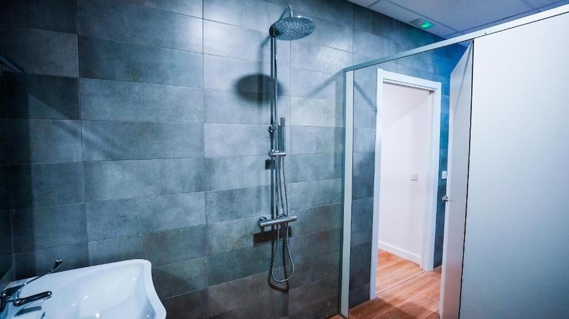 Imagen de la habitación del Hotel Fit Hostel Madrid. Foto 9