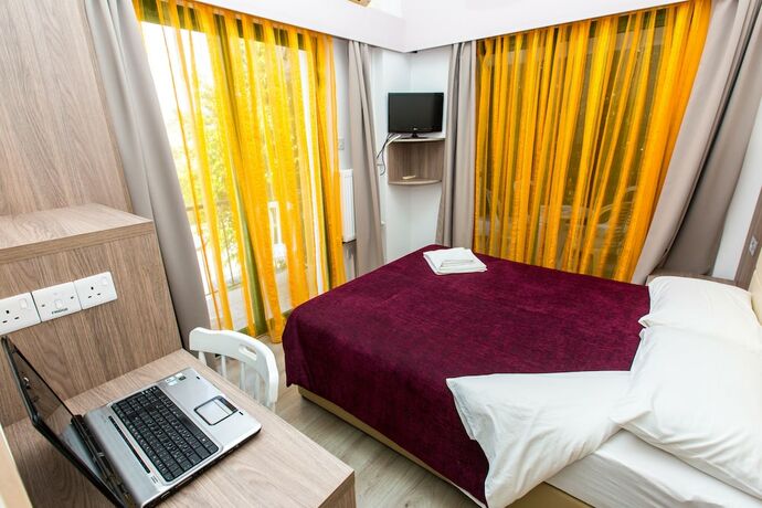 Imagen de la habitación del Hotel Fitos Inn Guest House. Foto 13