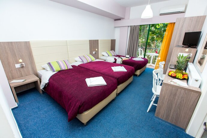 Imagen de la habitación del Hotel Fitos Inn Guest House. Foto 18