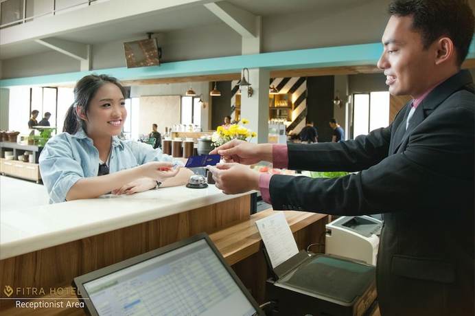 Imagen de los interiores del Hotel Fitra Majalengka. Foto 17