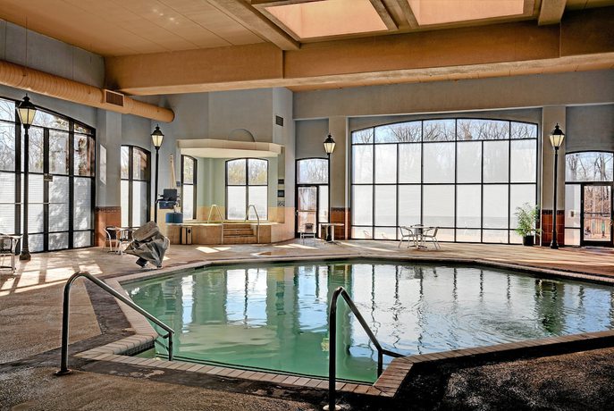 Imagen de la piscina del Hotel Fitz Tunica Casino & Hotel, Trademark Collection by Wyndham. Foto 19