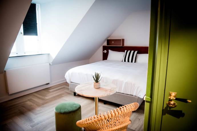 Imagen de la habitación del Hotel Fitz-Roy Urban Bar and Garden. Foto 4
