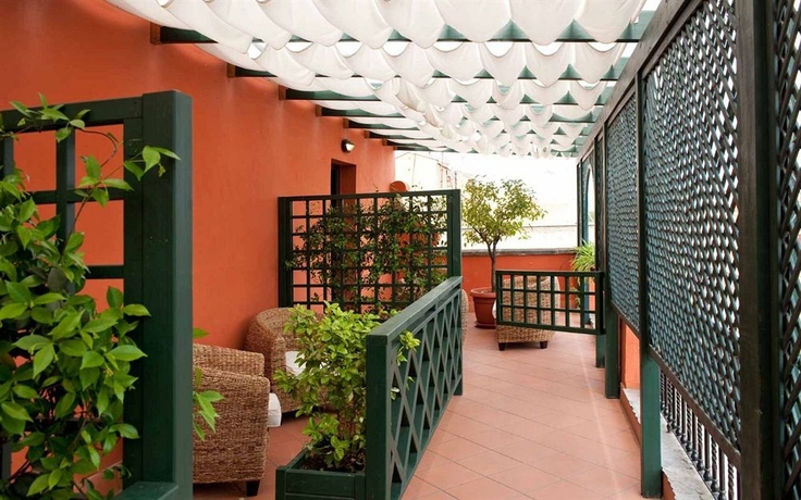 Imagen de los exteriores del Hotel Fiume. Foto 13