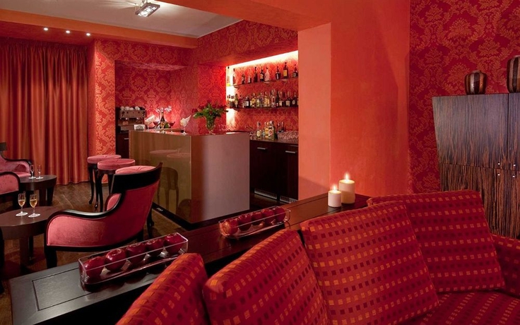 Imagen de los interiores del Hotel Fiume. Foto 15