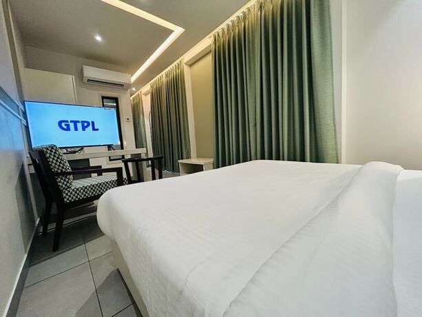 Imagen general del Hotel Five Elementss Goldleaf Haldwani. Foto 1