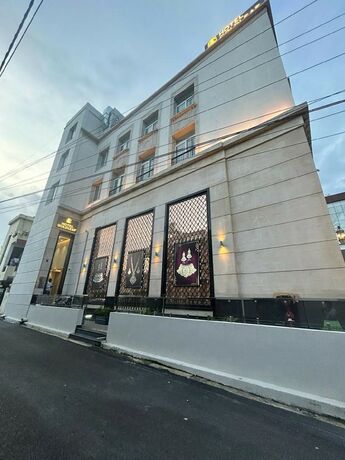 Imagen general del Hotel Five Elementss Goldleaf Haldwani. Foto 13