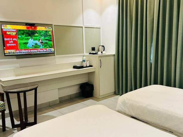 Imagen general del Hotel Five Elementss Goldleaf Haldwani. Foto 14