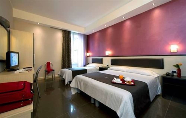 Imagen de la habitación del Hotel Five. Foto 12