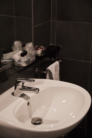 Imagen de la habitación del Hotel Five. Foto 14