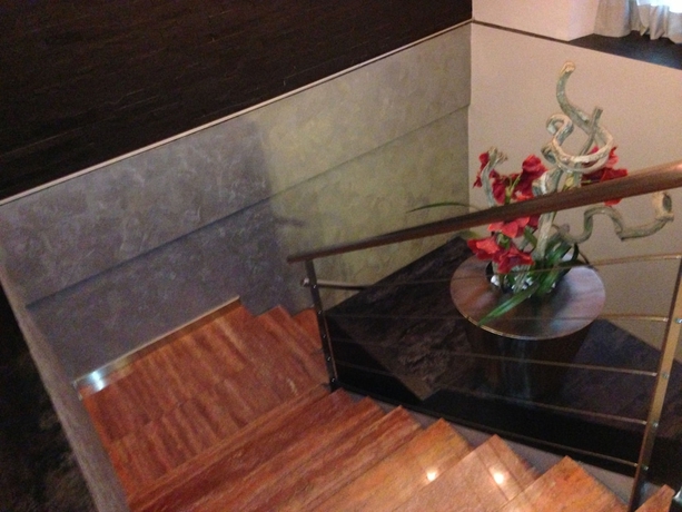 Imagen de los interiores del Hotel Five. Foto 19