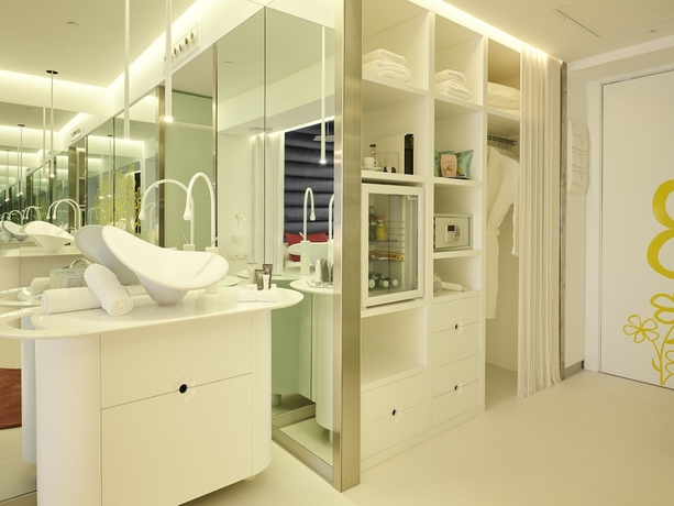 Imagen de la habitación del Hotel Five Flowers and Spa Formentera. Foto 11