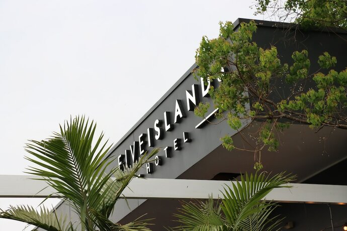 Imagen general del Hotel Five Islands. Foto 1