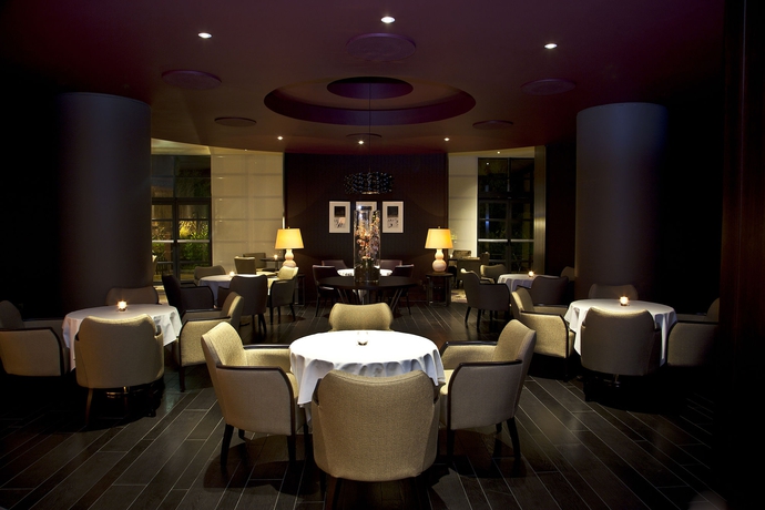 Imagen de los interiores del Hotel Five Lakes Resort. Foto 10