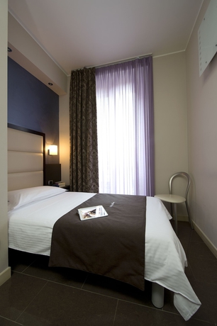 Imagen de la habitación del Hotel Five, Mil&aacute;n. Foto 15