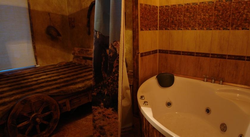 Imagen de la habitación del Hotel Five Miracles Hotel. Foto 5