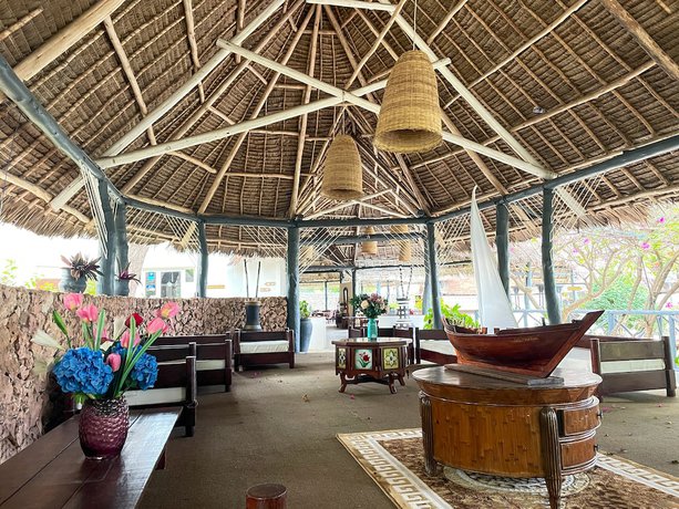 Imagen de los interiores del Hotel Five Palms Bwejuu. Foto 20