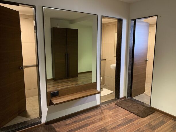 Imagen de la habitación del Hotel Five Petals and Banquets. Foto 20