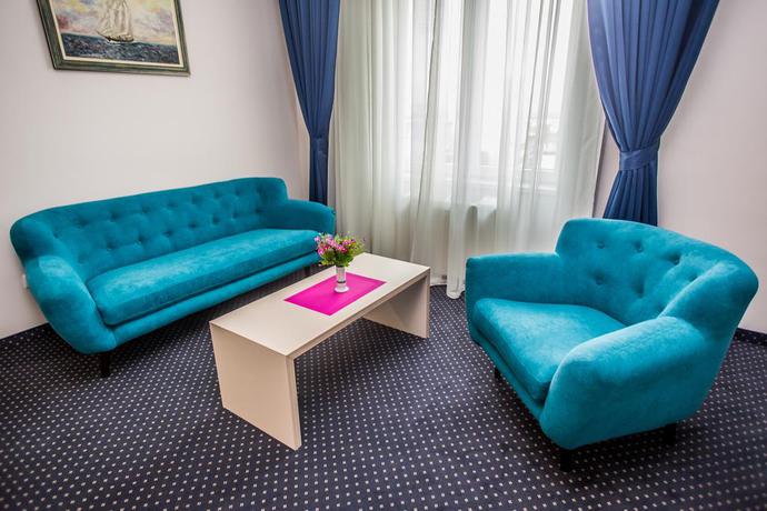 Imagen de la habitación del Hotel Five Points Square City Center. Foto 11