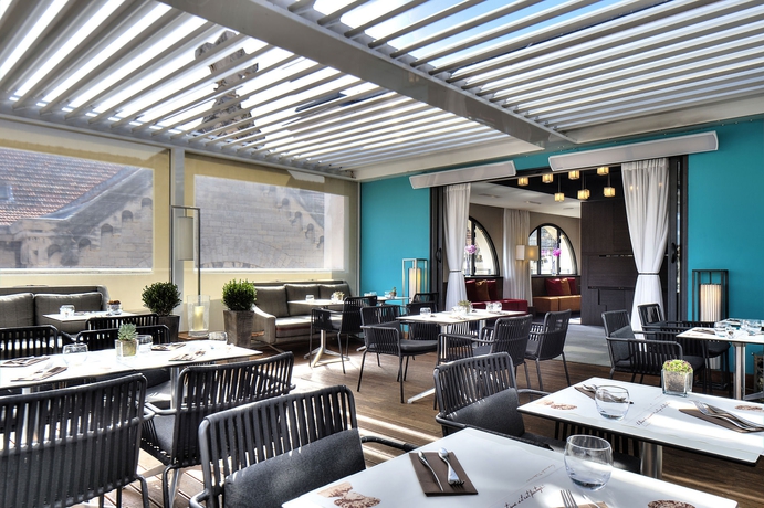 Imagen del bar/restaurante del Hotel Five Seas Hotel Cannes, A Member Of Design Hotels. Foto 5