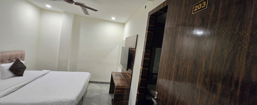 Imagen de la habitación del Hotel Five Seasons. Foto 13