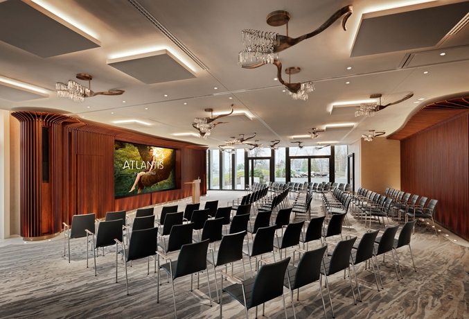 Imagen de los interiores del Hotel Five Zurich - Luxury City Resort. Foto 16