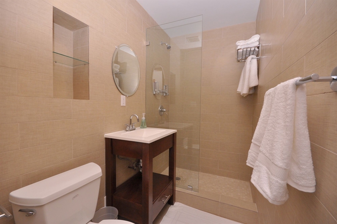 Imagen de la habitación del Hotel Five44. Foto 3