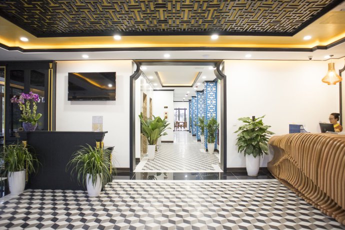 Imagen de los interiores del Hotel Fivitel Hoi An. Foto 17