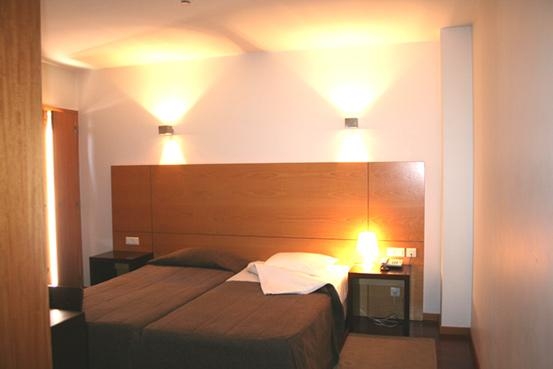 Imagen de la habitación del Hotel Flag Barcelos. Foto 5