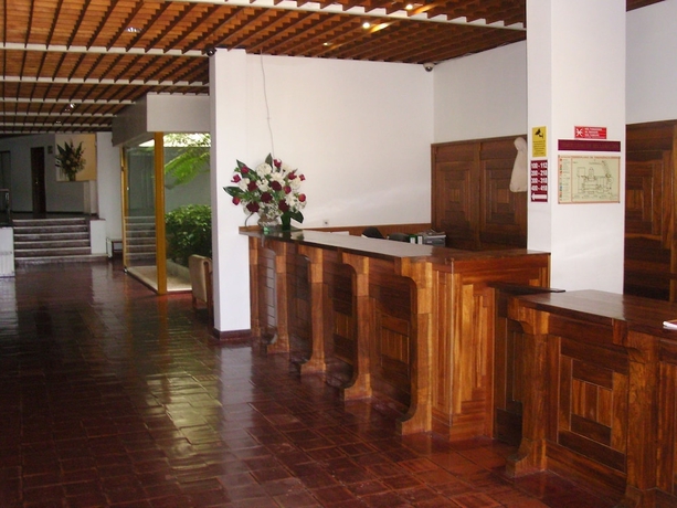 Imagen de los interiores del Hotel Flag Hotel F&aacute;tima Irm&atilde;s Dominicanas. Foto 17