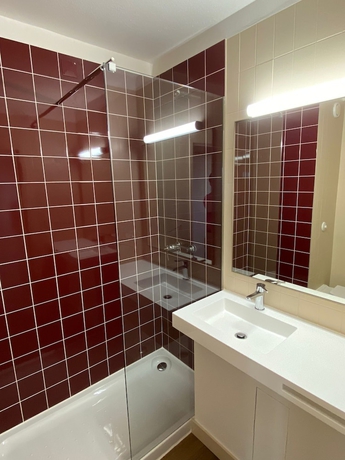 Imagen de la habitación del Hotel Flag Lisboa Oeiras. Foto 10