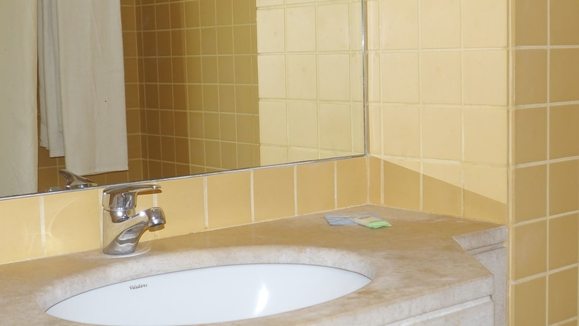 Imagen de la habitación del Hotel Flag Porto Maia. Foto 12