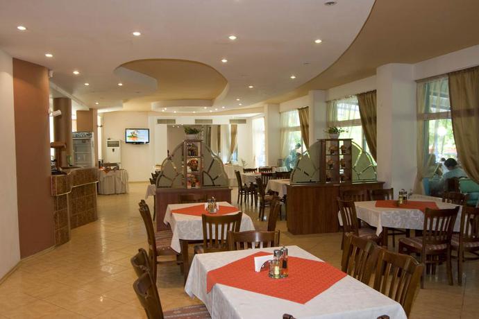 Imagen general del Hotel Flagman, Sozopol. Foto 4