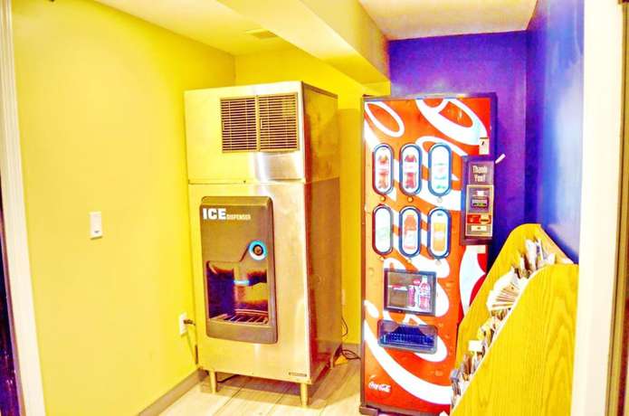 Imagen de los interiores del Hotel Flagship Inn And Suites, Groton. Foto 20