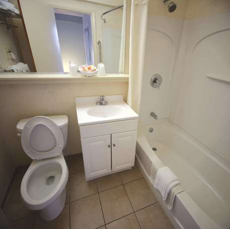 Imagen de la habitación del Hotel Flagship Oceanfront. Foto 8