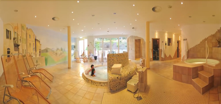 Imagen de la piscina del Hotel Flair Landgasthof Roger. Foto 20