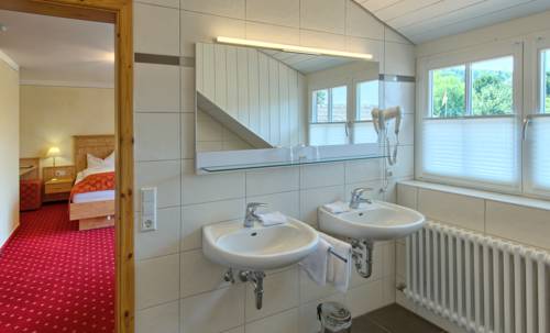 Imagen de la habitación del Hotel Flair Schwanen. Foto 8