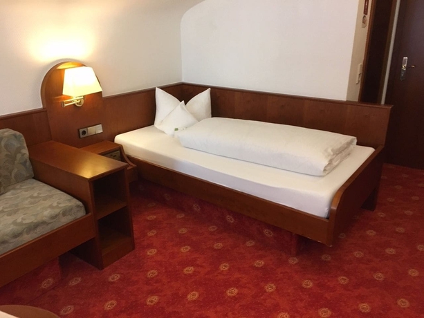 Imagen de la habitación del Hotel Flair Sonnenhof. Foto 9