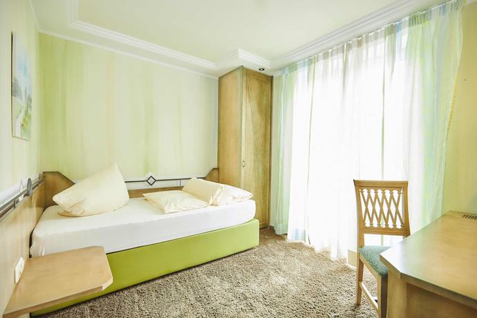 Imagen de la habitación del Hotel Flairhotel Zum Schwarzen Reiter. Foto 7