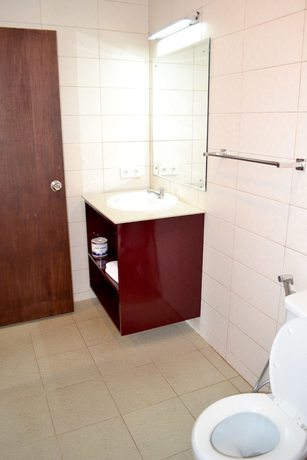 Imagen de la habitación del Hotel Flamboyan, Tuban. Foto 3