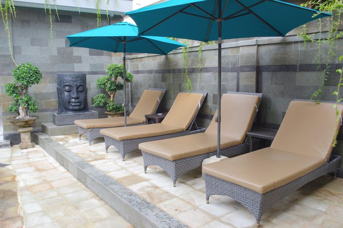 Imagen de los exteriores del Hotel Flamboyan, Tuban. Foto 10