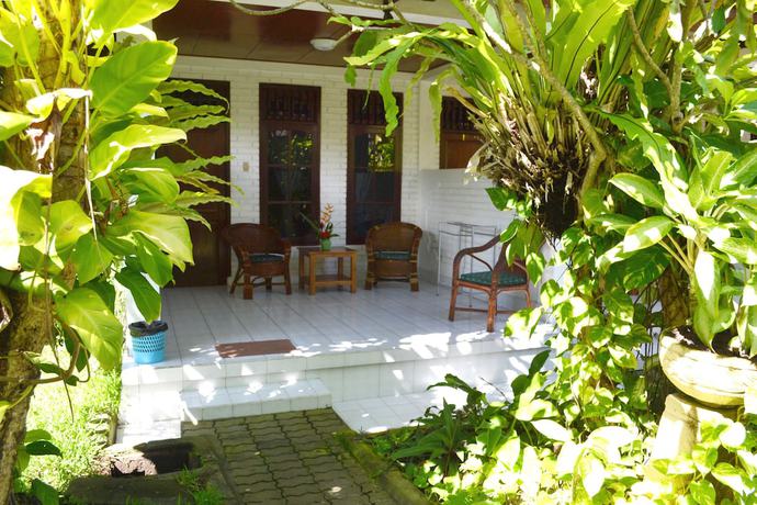 Imagen de los exteriores del Hotel Flamboyan, Tuban. Foto 13
