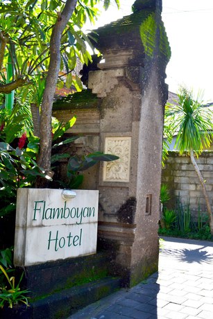 Imagen de los exteriores del Hotel Flamboyan, Tuban. Foto 14