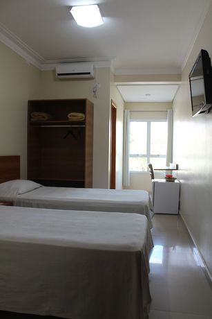 Imagen de la habitación del Hotel Flamboyant, Itaquaquecetuba. Foto 5